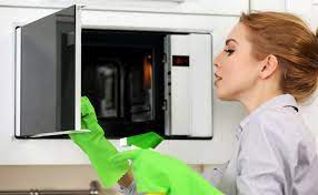 Mikrodalğalı sobanın içini necə düzgün təmizləmək olar?